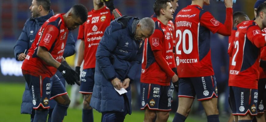 CSKA: Rossiya chempionatidagi g'alabasiz seriya ortidan kiyinish xonasini namoyish etdi