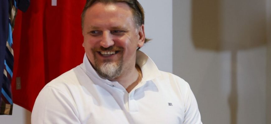 Dmitriy Bulykin: Ayol murabbiy kiyinish xonasiga kirmaydi!
