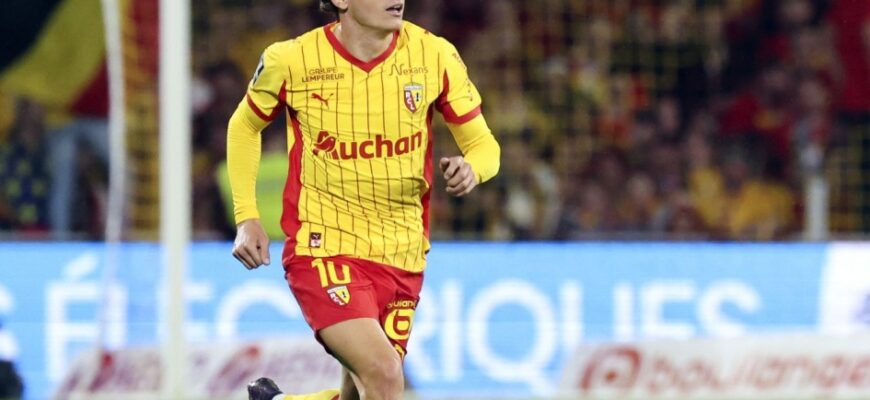 Lens hujumchisi Thauvin: Chempionlik poygasi yakunlandi!