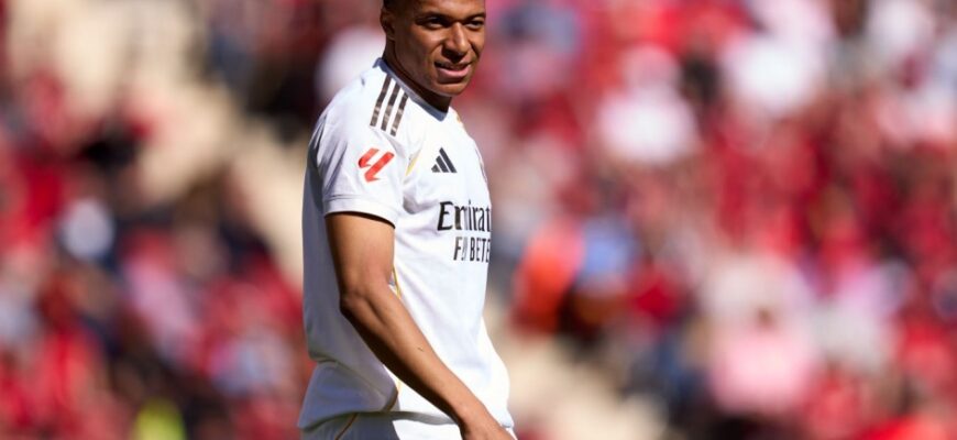 Mbappe va Arbeloa: "Real"da murakkab munosabatlar yuzaga keldi