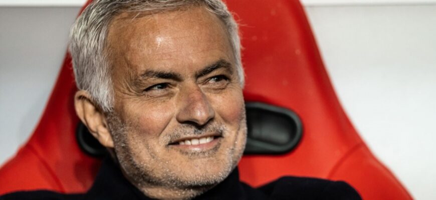 Mourinho "Real" bosh murabbiyi lavozimiga asosiy nomzod: Yozgi qaytish!
