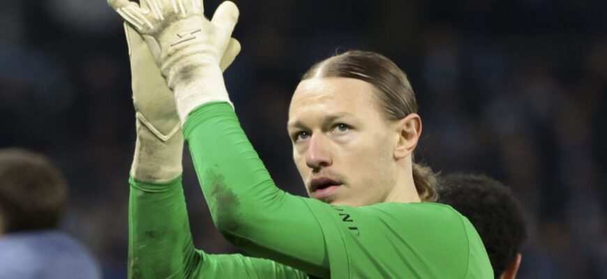 Safonov WhoScored'dan 6,1, Noyer esa 4,8 ball oldi