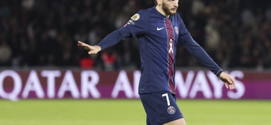 Xvicha Kvaratsxeliya Chempionlar Ligasida Kaka, Jeko va Dembele yutug'ini takrorladi