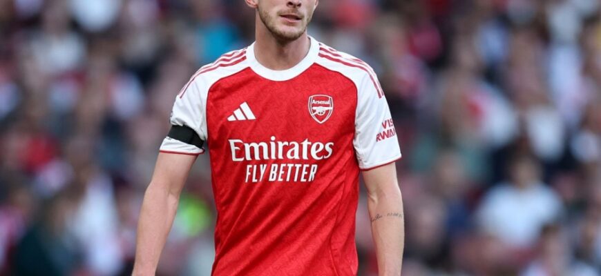 Deklan Rays: Hakamlikni tanqid qilib, UEFA sanksiyasiga uchraydi!
