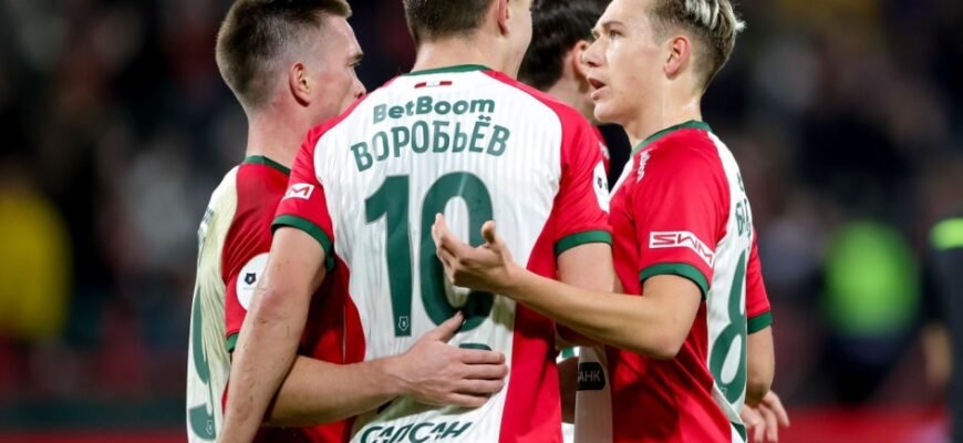 Lokomotiv: Fasson, Montes ketadi, Batrakov, Karpukas, Vorobyov ham jo'nash arafasida