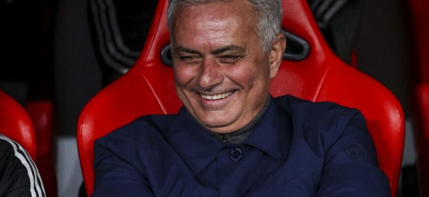 Mourinyo "Real"dagi kuchaytirilishi kerak bo'lgan pozitsiyalarni aytdi