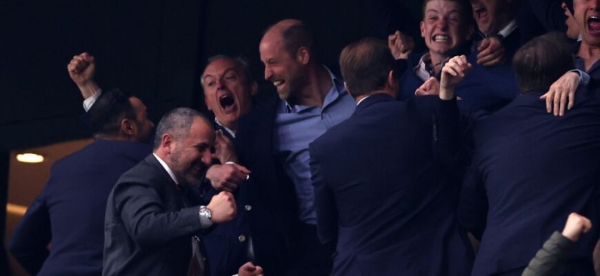 Prins Uilyam "Aston Villa"ni Yevropa Ligasi finalida qo'llab-quvvatlashga keldi