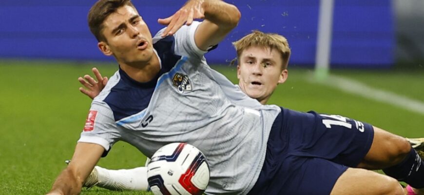 "Sochi" futbolchisi Kravtsov: Turnir jadvalidagi vaziyat bizni qiynaydi