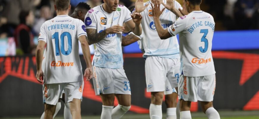 Zenit: Chempionlikdan so'ng kiyim almashtirish xonasidagi hayratlanarli lahzalar