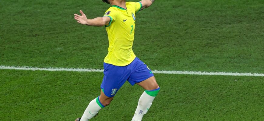 Braziliya – Marokash: Jamoalar birinchi bo'limda gol almashishdi