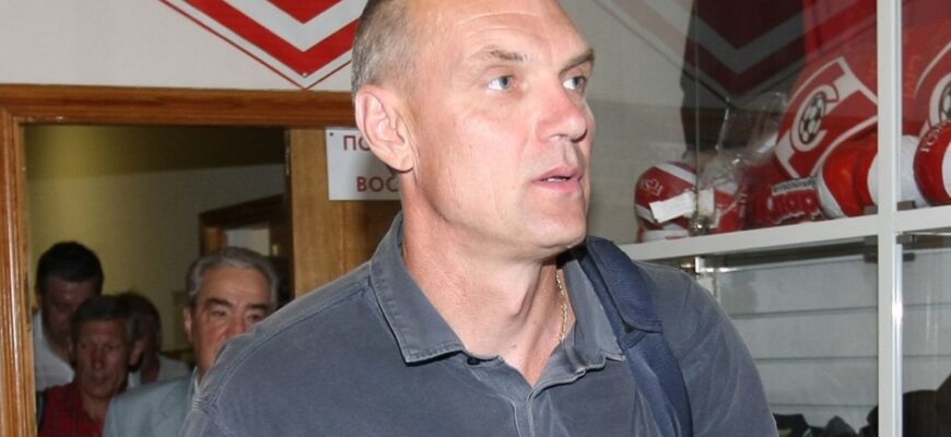 Bubnov Shvetsiyaning Niderlandiyaga qarshi o'yindagi qo'pol xatosini ochiqladi