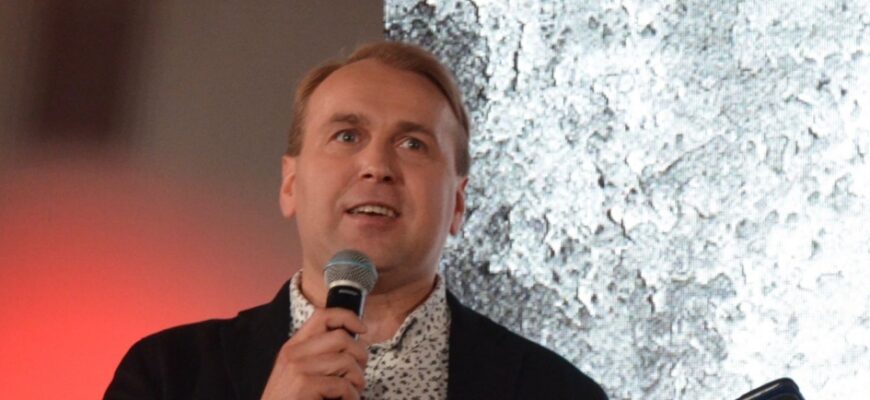 Denis Kazanskiy: Ispaniya Jahon Chempionatida durang o'ynadi