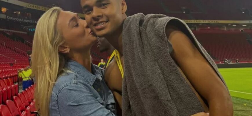 Kody Gakpo va Noa van der Bey farzand dog'ini ko'rdi