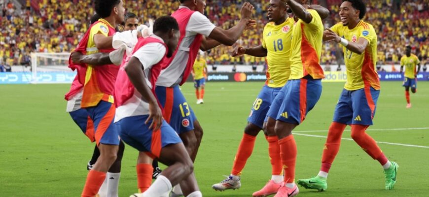 Kolumbiya Kosta-Rikani mag'lub etdi: Dinamo va SSKA sobiq futbolchisi assistentlik qildi