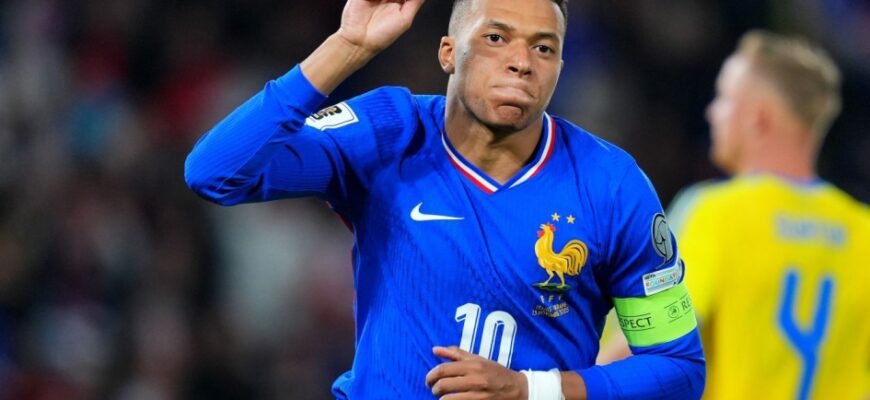 Mbappe Mane to'qnashuvi: Hakam penalti bermay, xato qildimi?