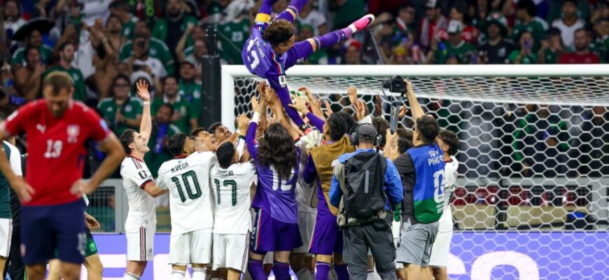 Meksika Jahon Chempionatida Chexiyani mag'lub etdi: Ochoa rekordi!
