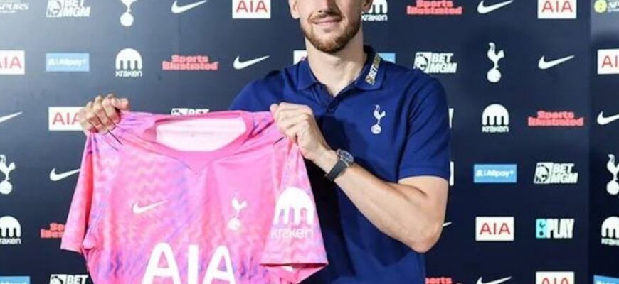 Tottenham sobiq Manchester United darvozaboni Dubravkani qo'lga kiritdi