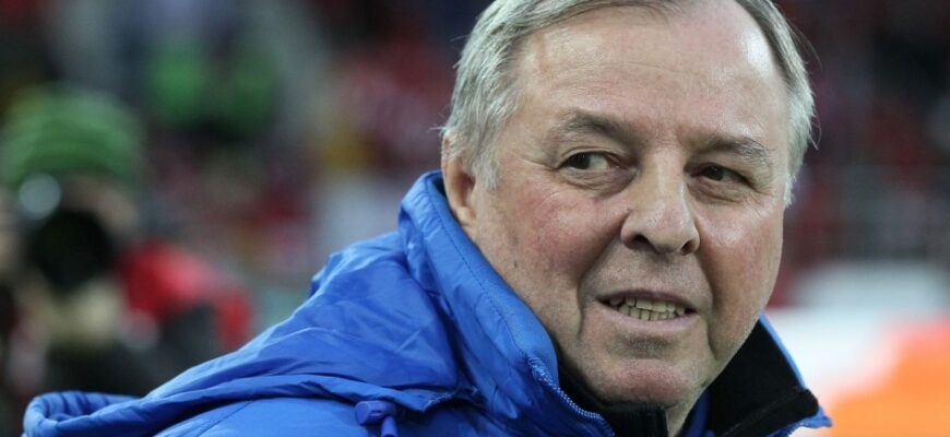 Aleksandr Tarxanov "Yenisey" ayollar jamoasi bosh murabbiyligini tark etdi