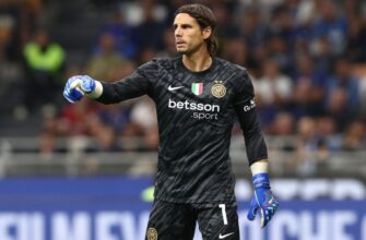 Arsenal Yan Sommerni David Raya uchun nomzod sifatida ko'rib chiqmoqda