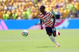 Balogun qizil kartochkasi bekor qilindi: FIFA qanday asos topdi?