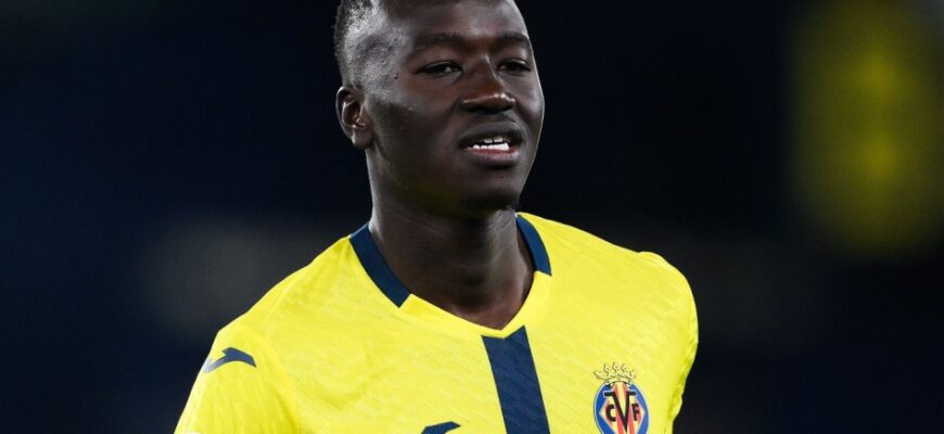 Everton Papa Geyeni Idrissa Geyega o'rinbosar sifatida nishonga olgan
