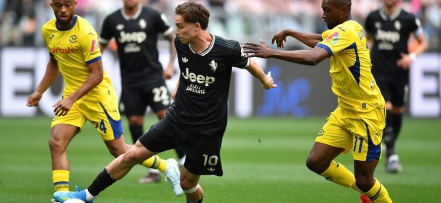 Juventus — Standard o'rtoqlik o'yini jonli efirda