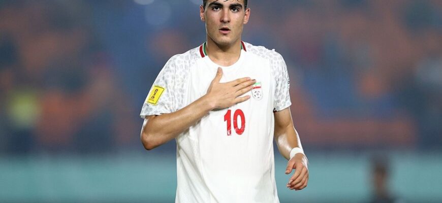Kasra Taheri "Rubin"dan Eronning "Nassaji" klubiga o'tdi