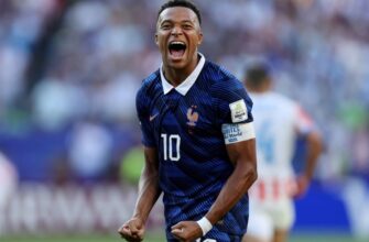 Kilian Mbappe haykali Paragvayda yoqib yuborildi