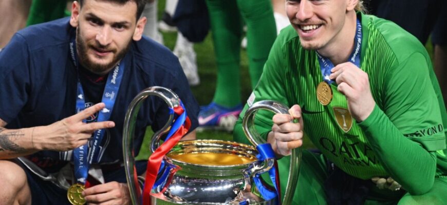 Kvicha Kvaratsxeliya 2026 "Oltin to'p"iga nomzod — Agbonlahor
