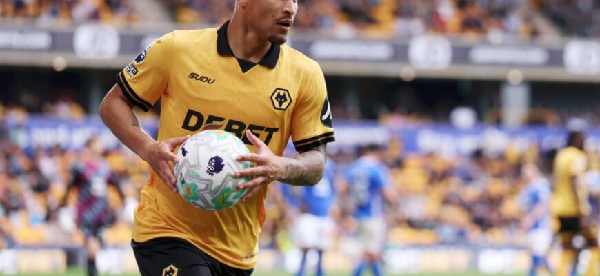 «Liverpul» «Vulverxempton» yarim himoyachisi Joau Gomesga qiziqish bildirmoqda