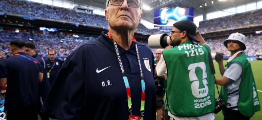 Marselo Bielsa Urugvay terma jamoasi bosh murabbiyi lavozimini tark etdi
