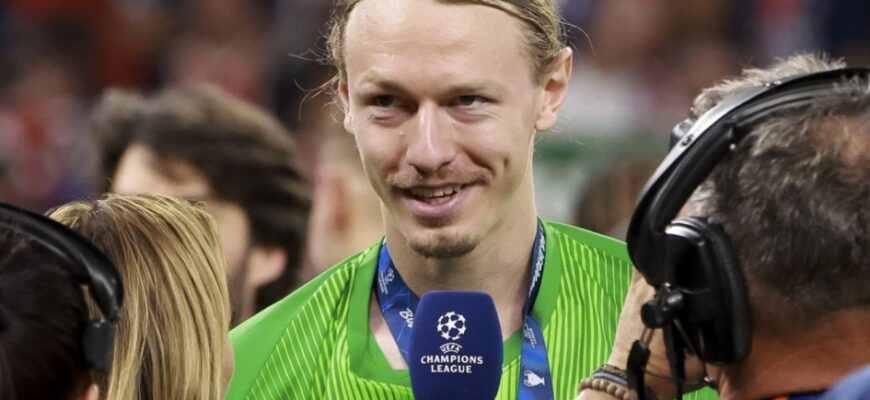 Matvey Safonov: "Uyga bo'sh qaytaman, bu kasbiy deformatsiyam!"