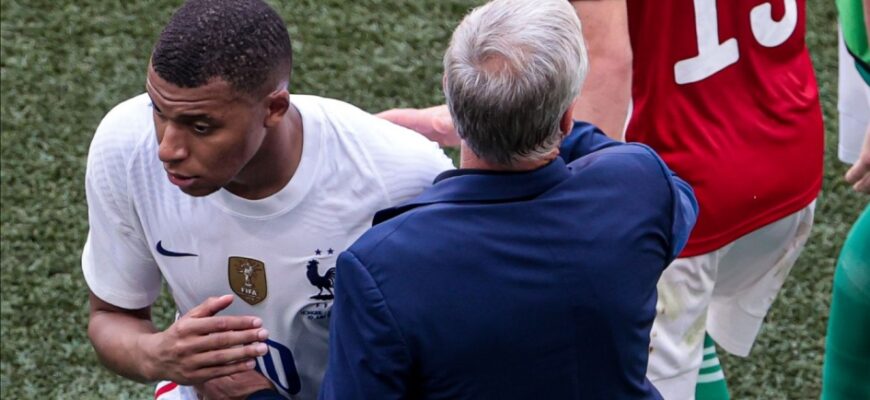 Mbappe Fransiya terma jamoasi safida Decham bilan o'yinlar soni bo'yicha tenglashdi