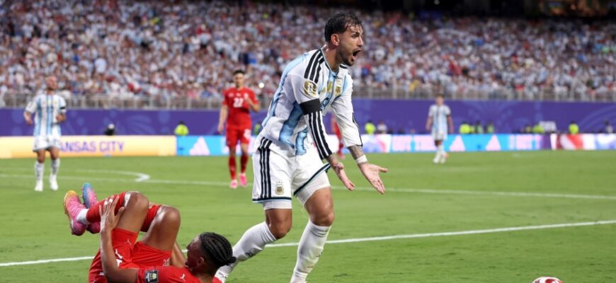 Paredesning Ispaniya futbolchilari bilan janjali: Shirer qoraladi.