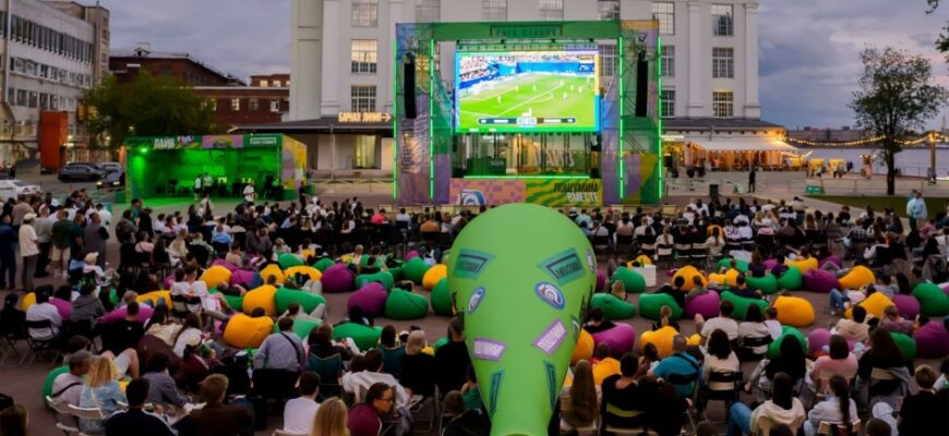 Sankt-Peterburgda Jahon Chempionatiga bag'ishlangan "Liga Layv" festivali o'tkazilmoqda