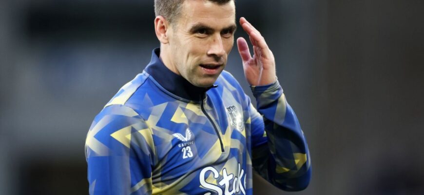 Seamus Coleman faoliyatini Chempionshipda davom ettirishi mumkin