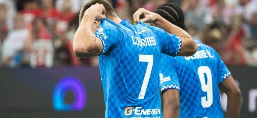 Sobolev "Spartak" muxlislariga futbolkasini ko'rsatgan suratni joyladi