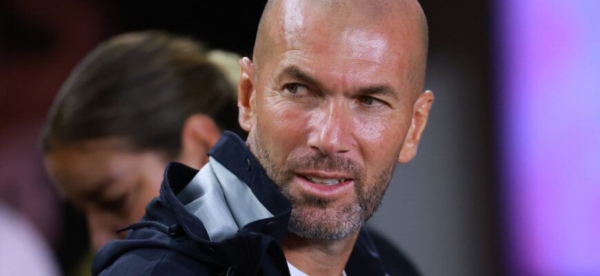 Zidan Fransiya terma jamoasi murabbiyi bo'lishi: Peti uni 'alkimyogar' dedi