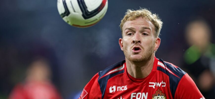 Aleksandr Bubnov CSKA hujumchisi Luciano Honduni Ugalde bilan solishtirdi