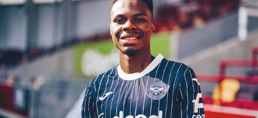 Brentford Sangareni klub rekordi evaziga qo'lga kiritdi