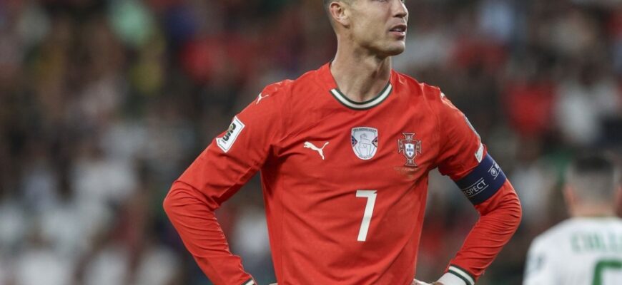 Dzyuba Arshavinni Ronaldu haqidagi so'zlari uchun tanqid qildi