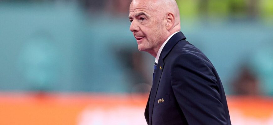 Infantino JCH huquqlaridan o‘z maoshini 10 barobar oshirishi mumkin edi