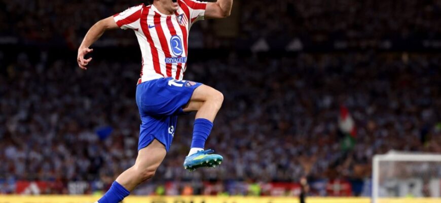 Julian Alvarez "Barselona" bilan kelishdi, "Atletiko"dan ketishga intilmoqda