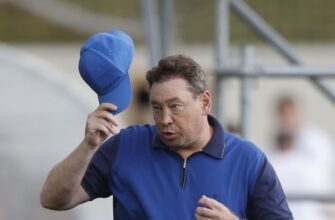 Leonid Slutskiy "Shanxay Shenxua" bosh murabbiyi lavozimini tark etdi