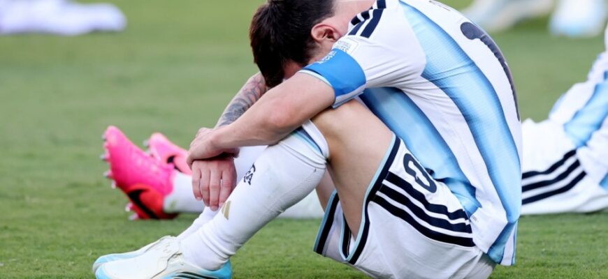 Messi Argentina OAVlarini dafn marosimida oila maxfiyligini buzgani uchun sudga bermoqda