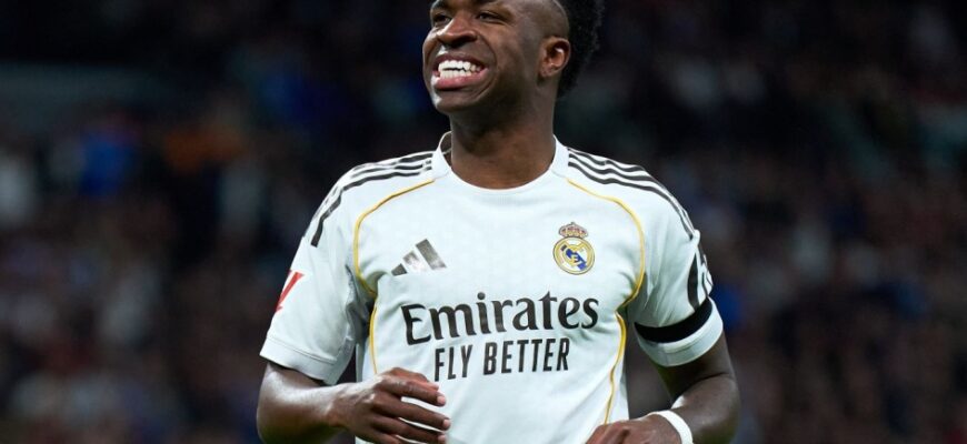 "Real" Vinicius shartnomasini uzaytirdi: Valverde munosabat bildirdi