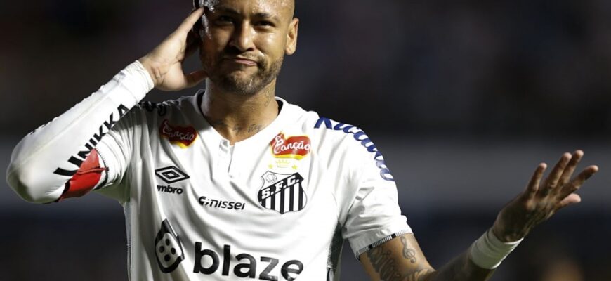 Santos Neymarga nisbatan tanqidlarga javoban rasmiy bayonot berdi