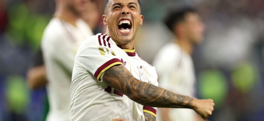 "Tottenham": Pedro Porroni jamoa a'zolari tantanali kutib oldi