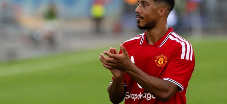 Yuri Tielemans "Manchester Yunayted"ga o'tib, "Aston Villa"ga oid so'zlari uchun uzr so'radi