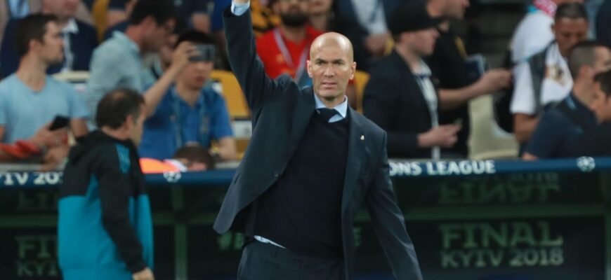 Zinedin Zidan Fransiya terma jamoasining ilk tarkibini e'lon qiladi